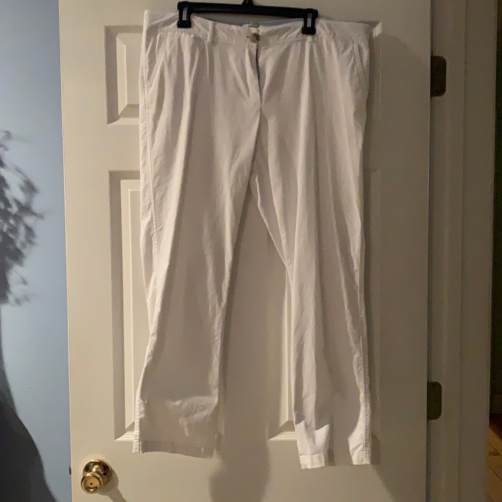 Crown and Ivy Capri pant